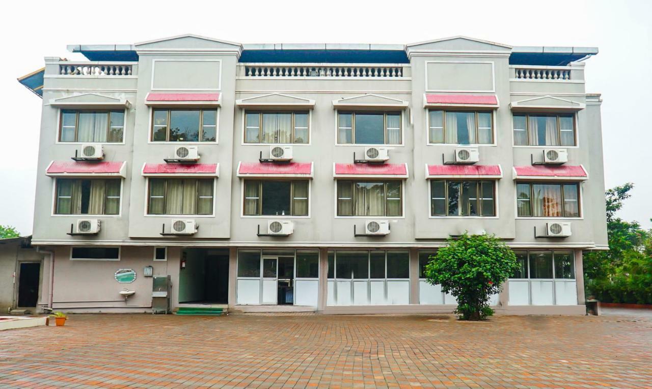 Mountview Resort & Spa Lonavala Exterior foto